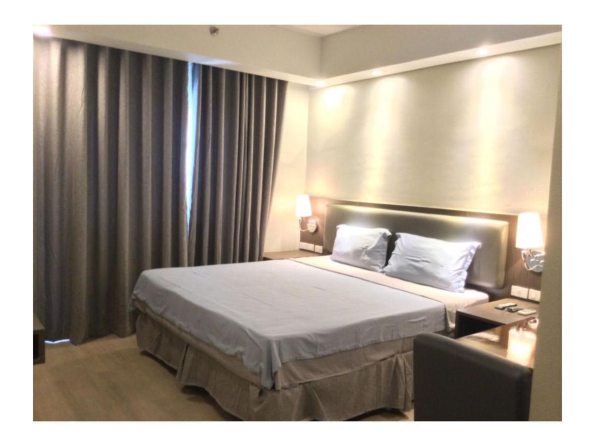 Capital O 804 The Residences At Bonifacio Civic Center 马尼拉 外观 照片