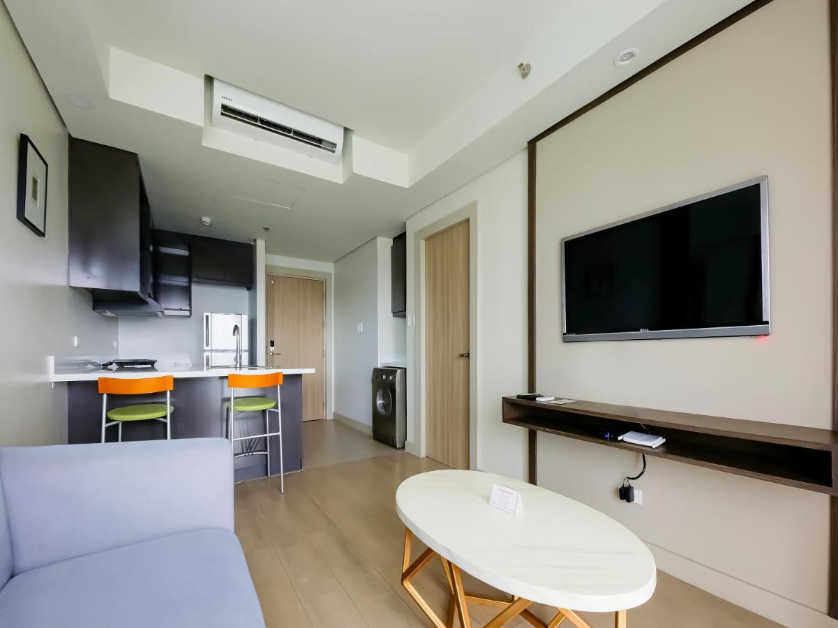 Capital O 804 The Residences At Bonifacio Civic Center 马尼拉 外观 照片