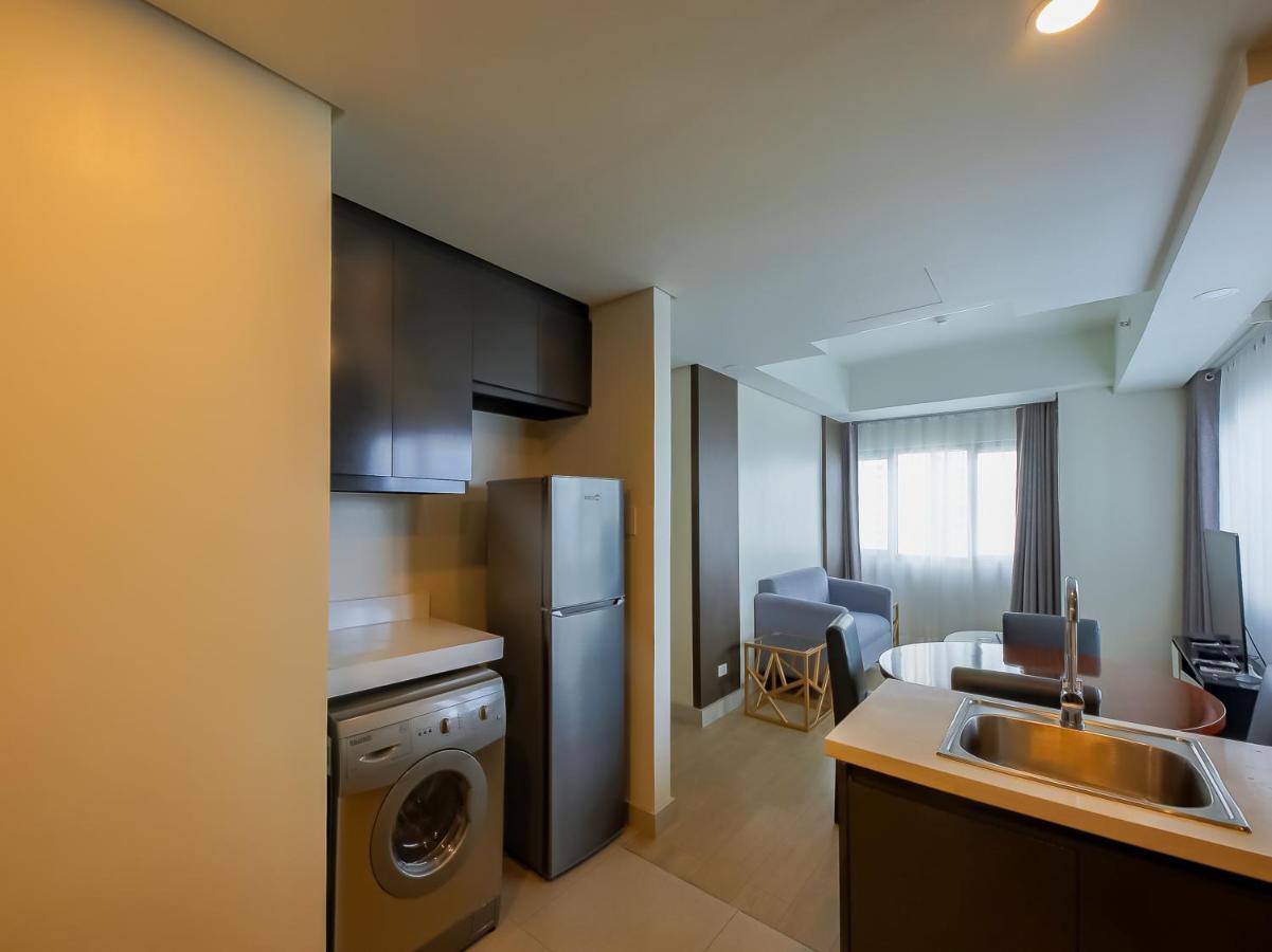 Capital O 804 The Residences At Bonifacio Civic Center 马尼拉 外观 照片