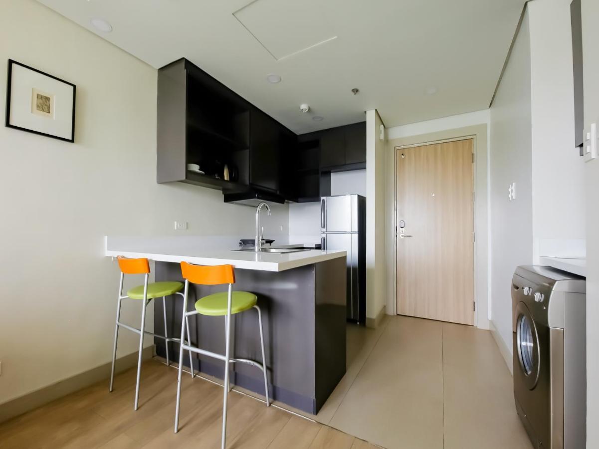 Capital O 804 The Residences At Bonifacio Civic Center 马尼拉 外观 照片