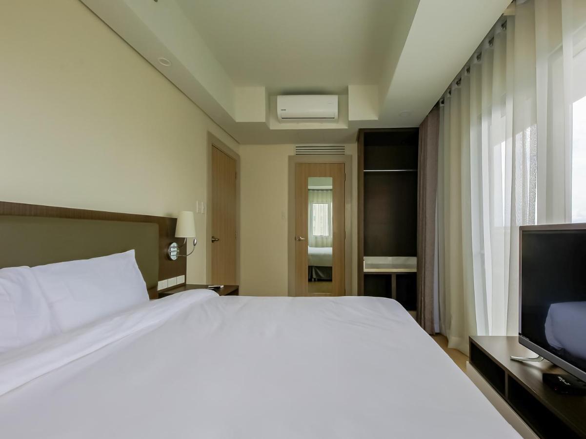 Capital O 804 The Residences At Bonifacio Civic Center 马尼拉 外观 照片