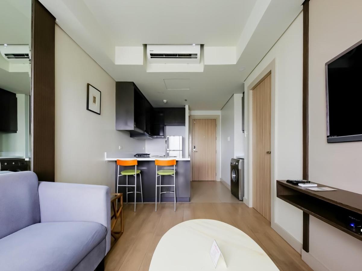 Capital O 804 The Residences At Bonifacio Civic Center 马尼拉 外观 照片